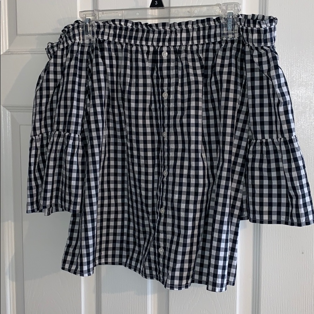 Abercrombie & Fitch Off the Shoulder Top